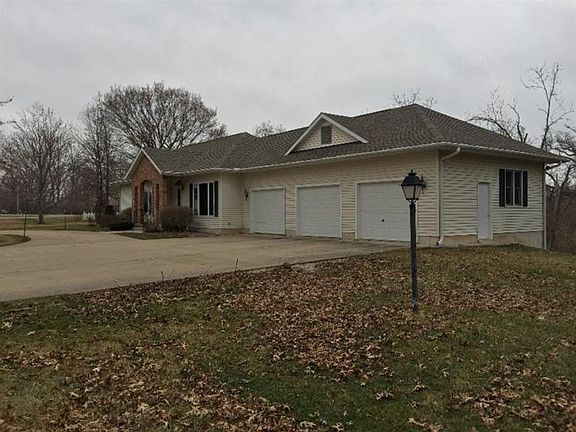 2nd image of 2161 Arlamen Dr