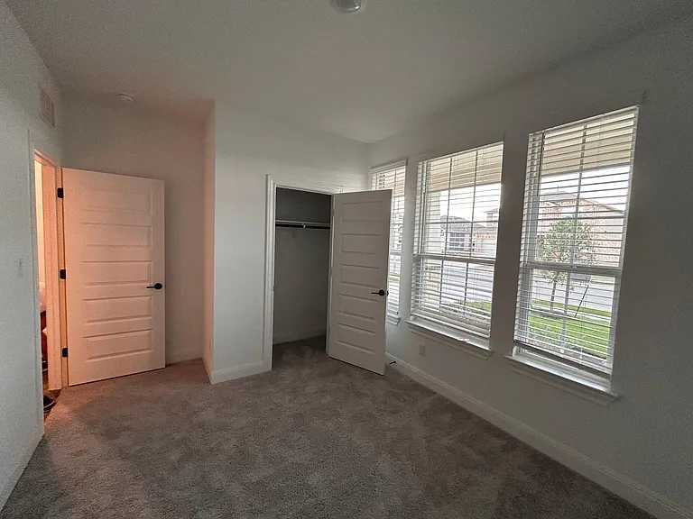 11900 Paseo De Los Lagos Ln — Photo 36
