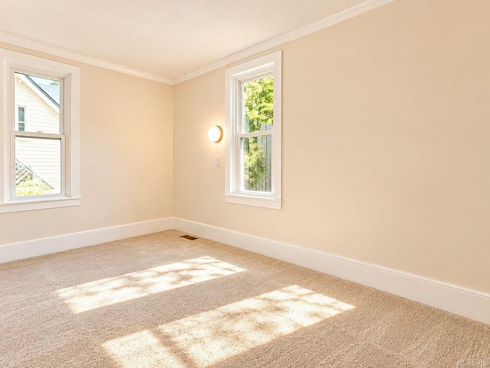 328 N William St, photo 9