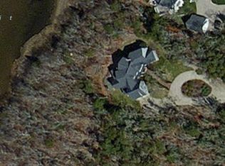 155 Meadow Neck Rd, East Falmouth, MA 02536