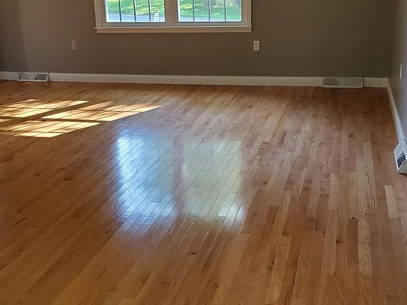 3rd image of 94 N Linnwood Dr