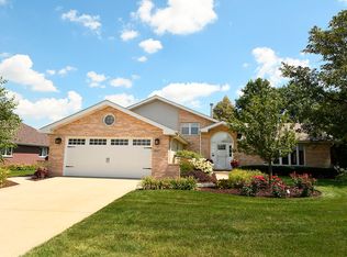 19427 Kevin Ave, Mokena, IL 60448