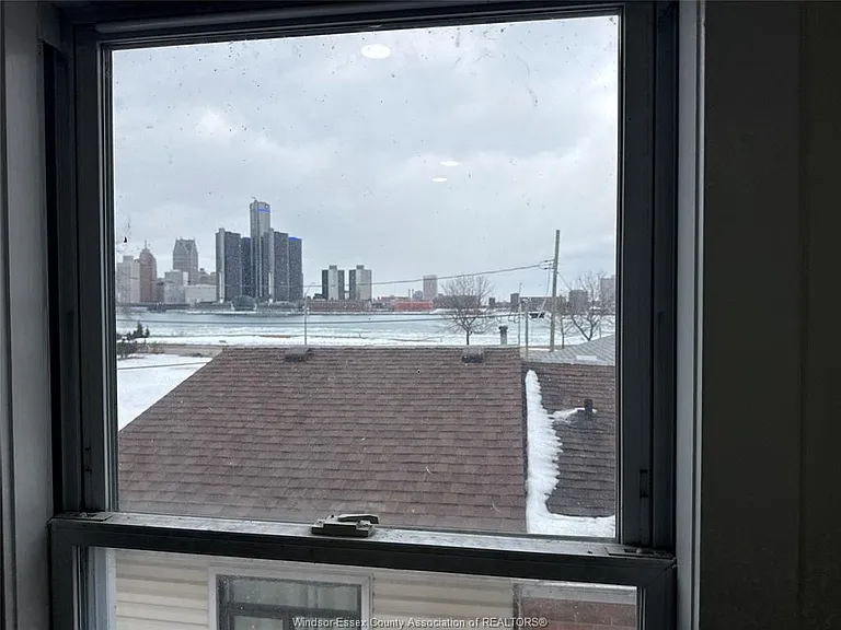 786 Chatham St E #2 — Photo 6