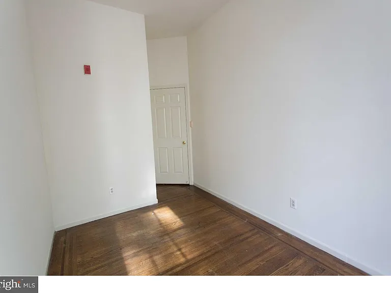 526 Spruce St #3R — Photo 15