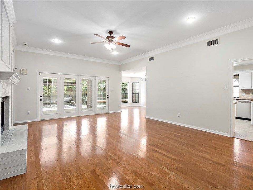 1st image of 4608 Valleybrook Cir