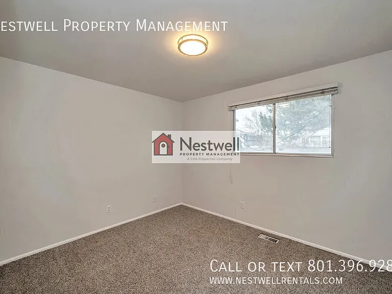 826 E 9630 S — Photo 12
