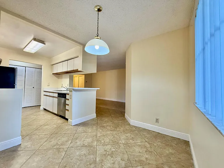 9777 Westview Dr #1113 — Photo 14