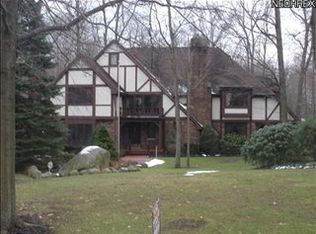 837 Hanover Rd, Gates Mills, OH 44040