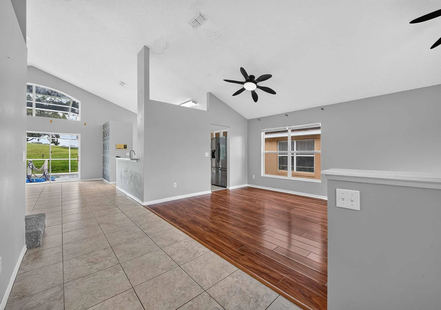 2235 Mallory Cir — Photo 4