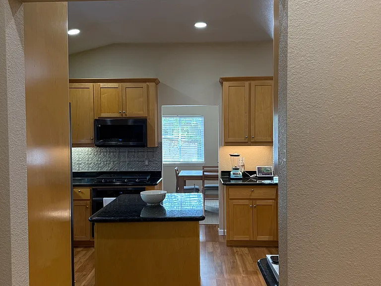 767 Carole Ct — Photo 35