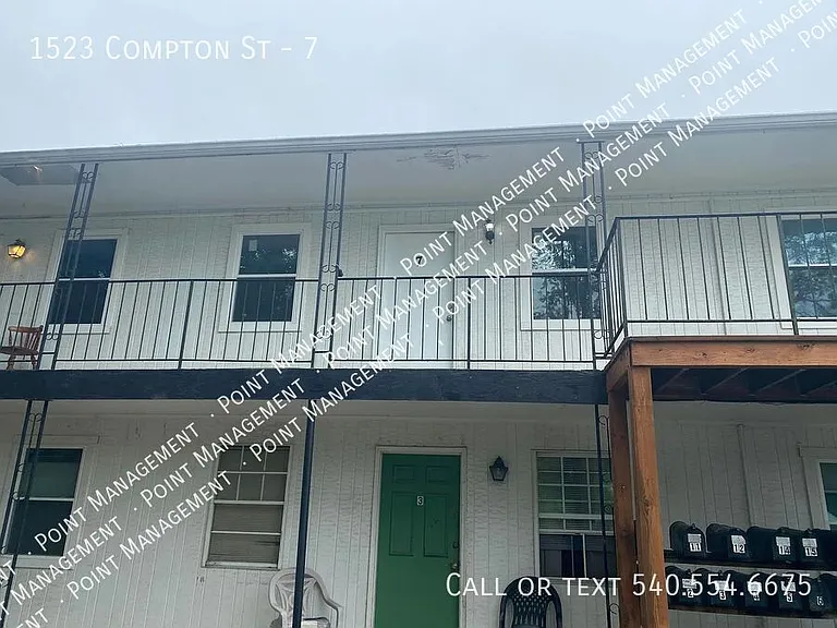1523 Compton St NE #7 — Photo 7