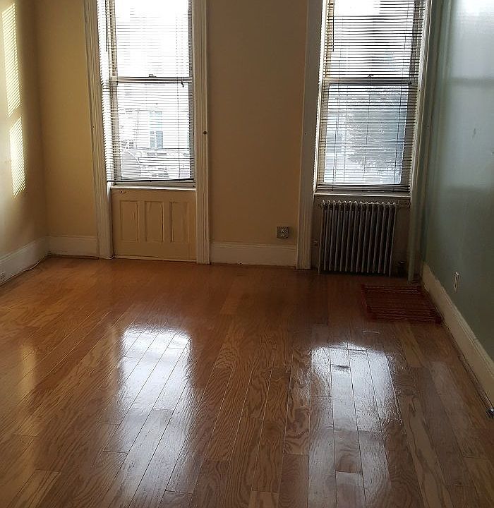 1st image of 6408 Myrtle Ave #2