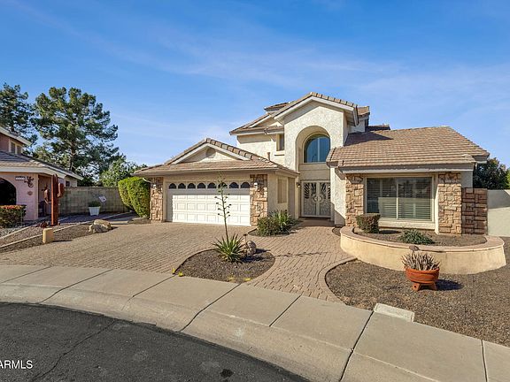 3rd image of 3224 N 109TH Avenue