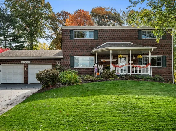 4056 Impala Dr, Pittsburgh, PA 15239