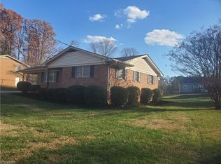 444 Brookwood Dr, Asheboro, NC 27203