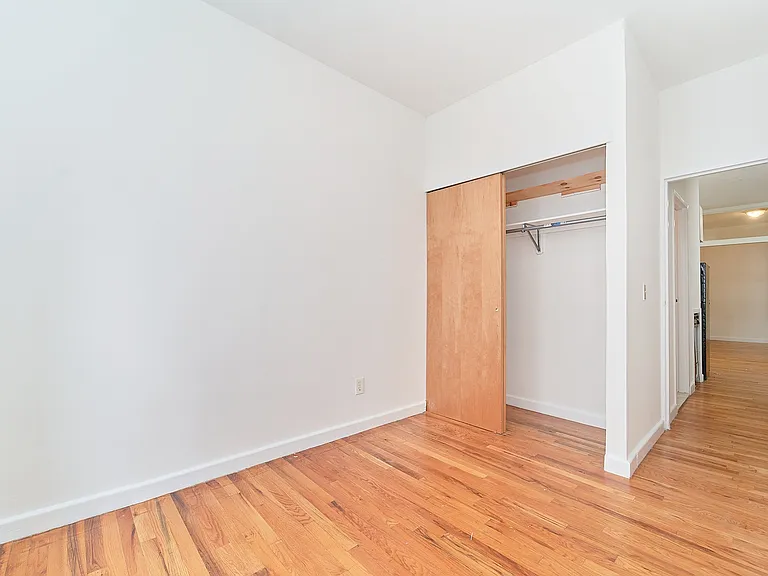 134 W 109th St #3C — Photo 8