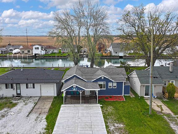 2nd image of 6334 Marina Dr
