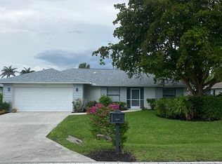 1506 Forest Lakes Blvd, Naples, FL 34105