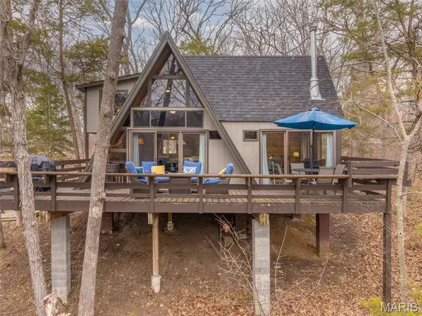 933 Woodlake Dr, Innsbrook, MO 63390