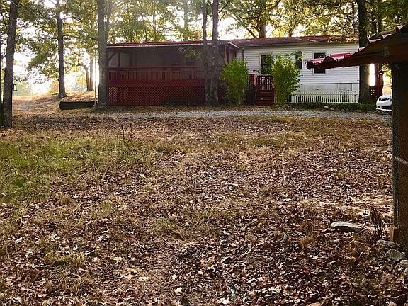 3rd image of 928 Vanhooser Rd