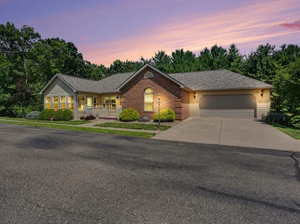 548 Edgehill Cir, Logan, OH 43138