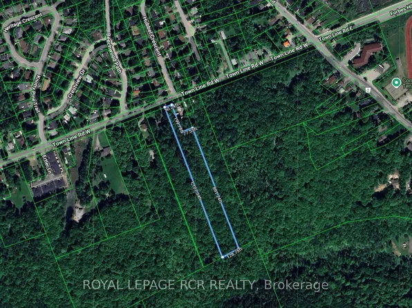 93 Town Line Rd W, Huntsville, ON P1H 1S6