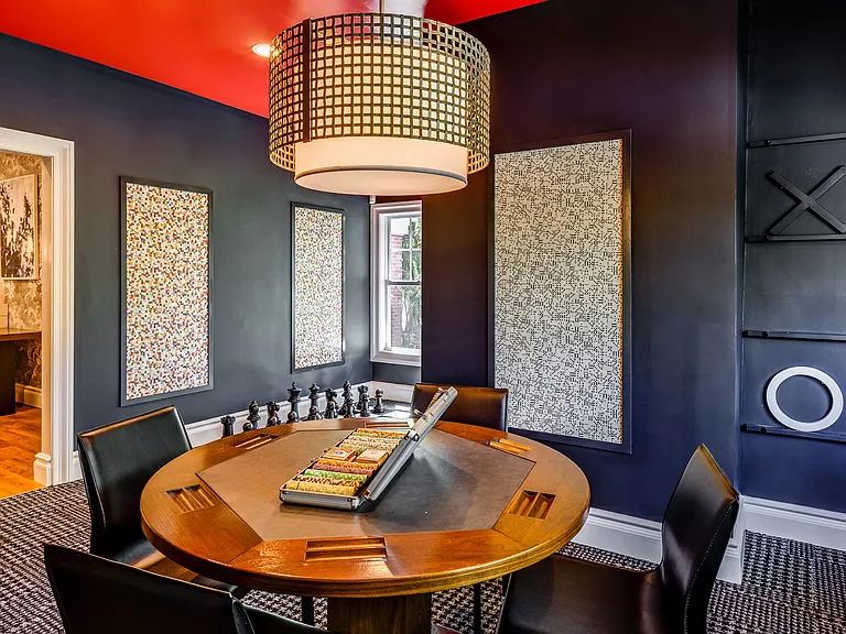 Essex Apartment Homes — Photo 17
