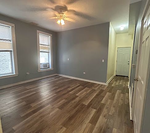 2nd image of 3819 S Wabash Ave APT 2E