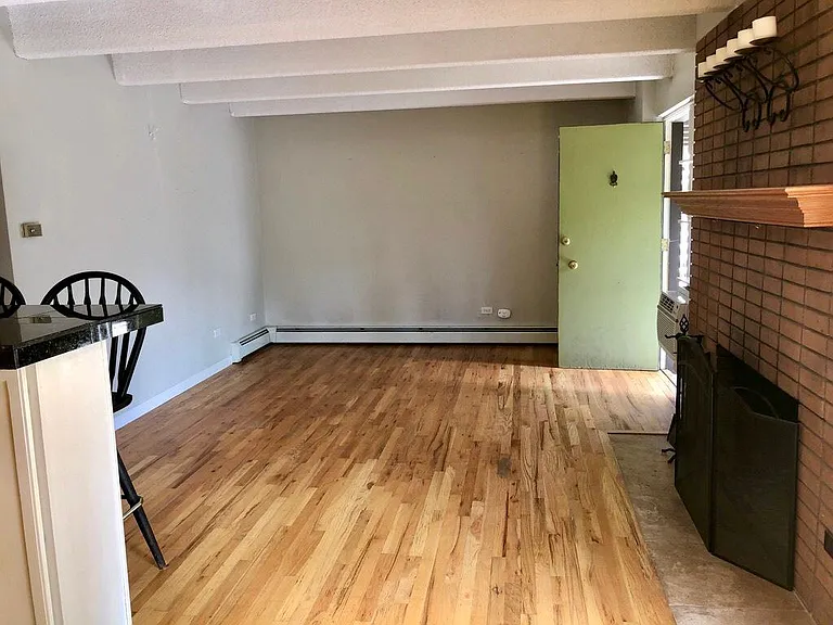 50 N Clarkson St — Photo 10