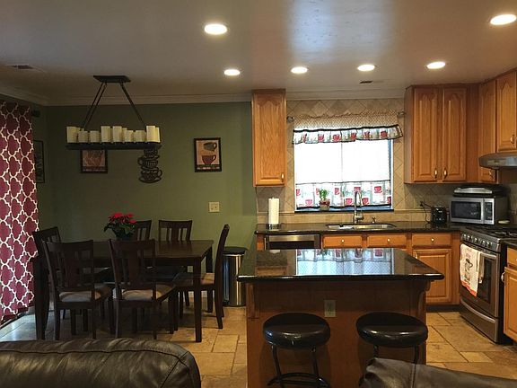 4th image of 1536 Burgundy Dr