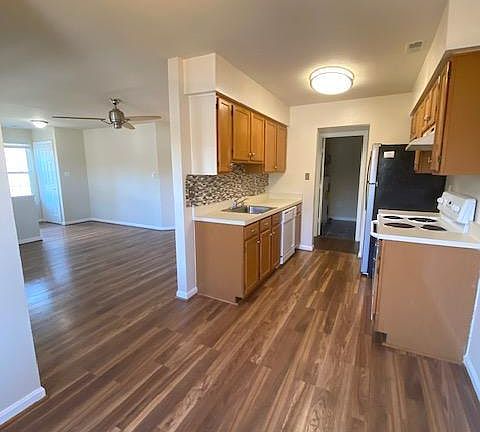 4th image of 319 Moseby Ct APT E