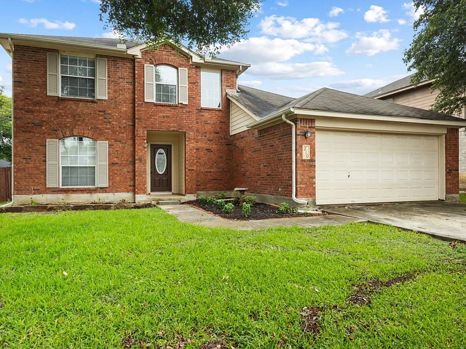 210 Laceleaf Ln