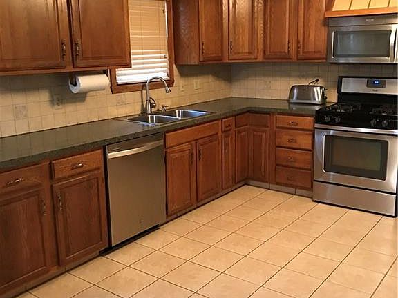 2nd image of 339 Southwood Dr