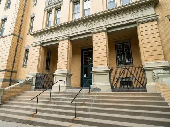 350 W 4th St APT 209, South Boston, MA 02127