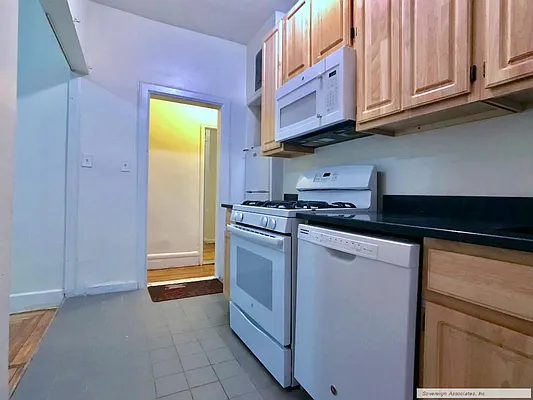 Rented by Sovereign Realty NYC | media 15