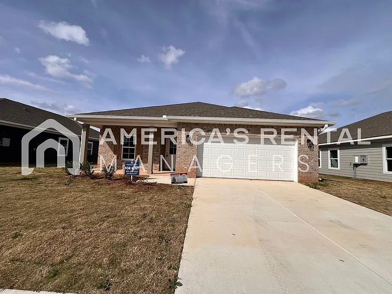19641 Amberley Rd — Photo 1