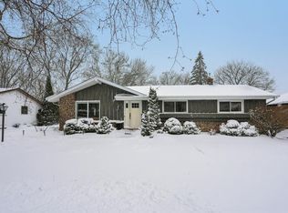 1611 17th Ave, Grafton, WI