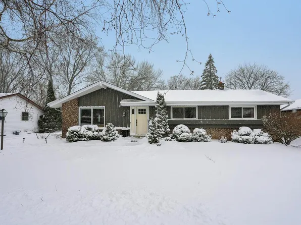 1611 17th AVENUE, Grafton, WI 53024