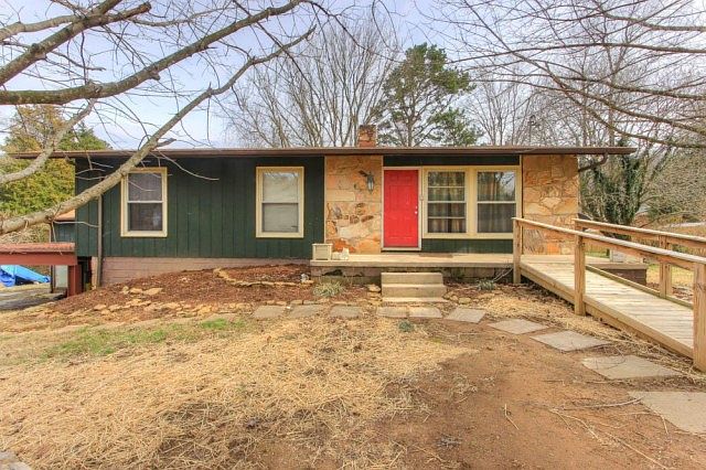 1st image of 4404 Felty Dr