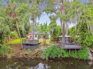 1304 E Park Cir, Tampa, FL 33604