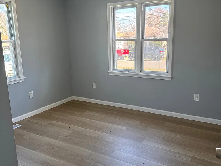 11785 Camden St — Photo 15