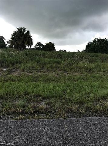 2nd image of 9018 Lawn Ct