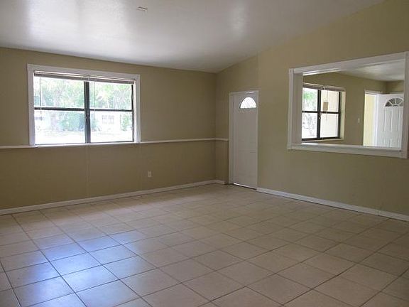 4th image of 4538 Tarpon Dr