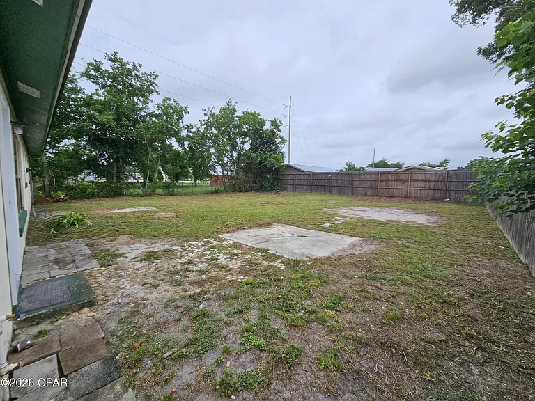 5701 Lilly St — Photo 2