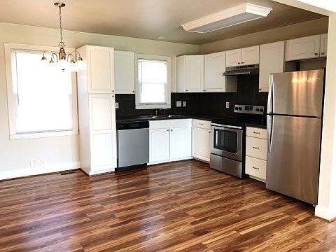 1st image of 2105 Dearborn Dr
