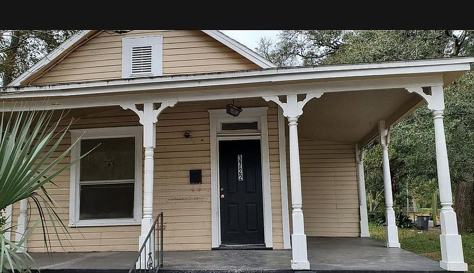 1st image of 3722 Stuart St