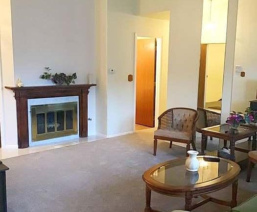 3rd image of 730 Candleridge Ct APT A2