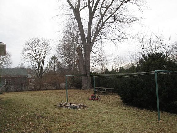 5th image of 5 Eden Glen Ave