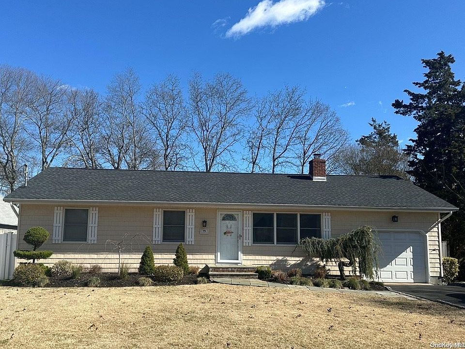 1st image of 75 Surrey Drive
