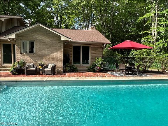5th image of 2218 Berrywood Dr